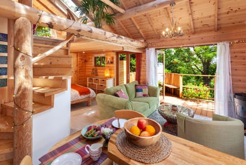 Porthole Log Cabin Cabin in Minehead