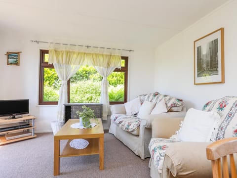 Castell Chalet House in Wales