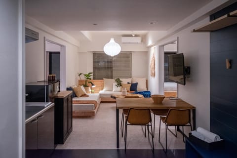 Living room, Dining area