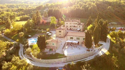 Property building, Natural landscape, Bird's eye view, Street view