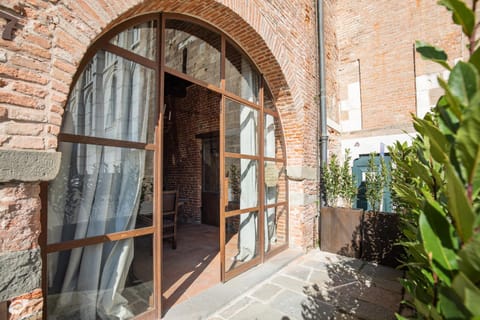 Casa del Campanaro centro storico di Lucca dentro le mura House in Capannori