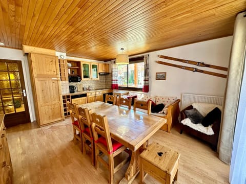 Grand appartement lumineux 53m², 3 pièces, 6 à 8 pers, centre station, pied pistes Apartment in Les Deux Alpes