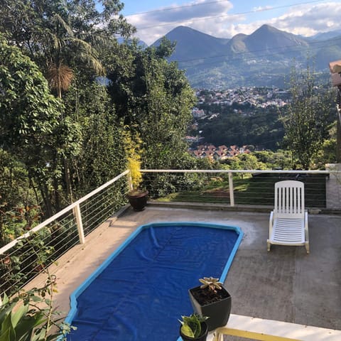 casa aconchegante com linda vista a 5 min do centro House in Nova Friburgo