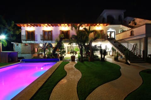 Property building, Pool view, Swimming pool, Swimming pool