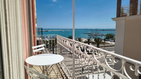 View (from property/room), City view, Sea view
