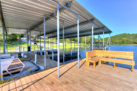 Cottages at Fair Haven Cove Resort in Table Rock Lake