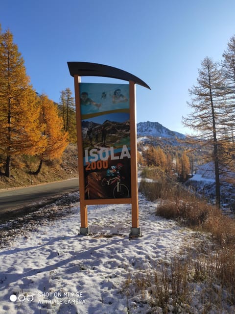 LES CHATAIGNIERS ROUGES Apartment in Isola