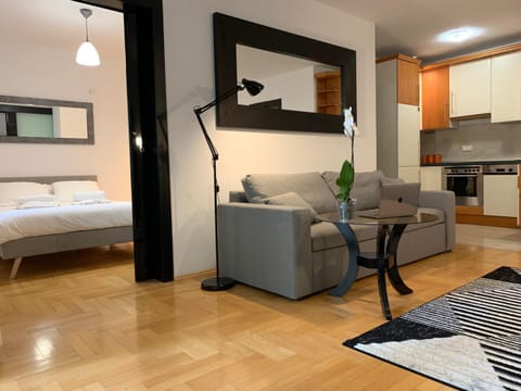 Living room, Photo of the whole room