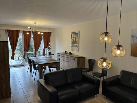 Casa CJ House in Bredene