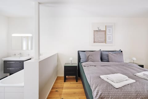 Bathroom, Bedroom, Bath