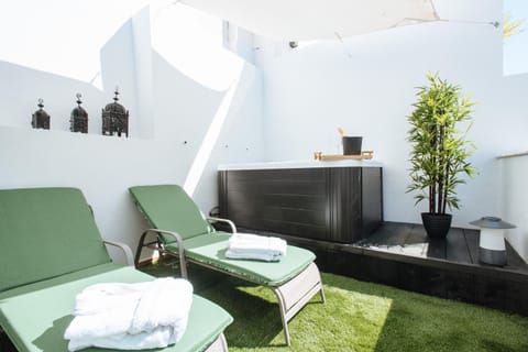 Hot Tub, Solarium, Balcony/Terrace, Swimming pool, Open Air Bath