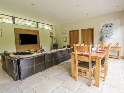 Neddy Cut House in England