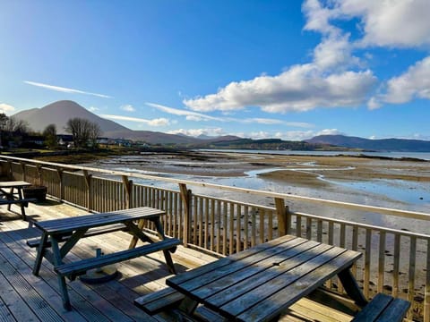 View (from property/room), Balcony/Terrace, Dining area, Sea view