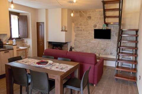 Living room, Dining area