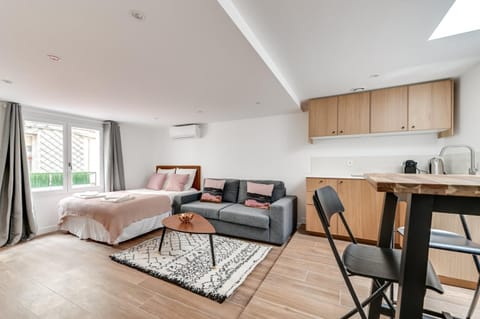 Bed, Living room, Dining area