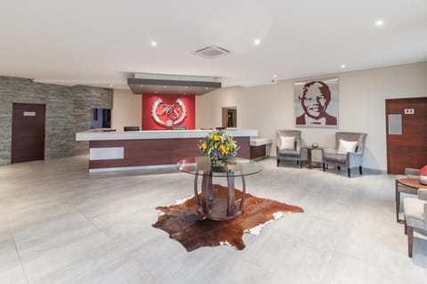 Property building, On-site shops, Lobby or reception
