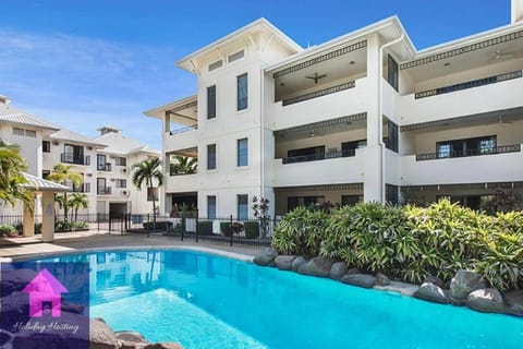 Property building, Pool view, Swimming pool