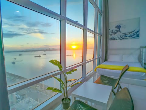 Living room, Sea view, Sunrise