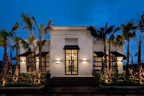 Facade/entrance, Property logo or sign, Property logo or sign, Lobby or reception, Garden view