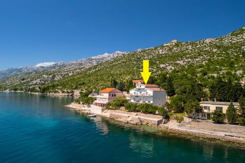 Facade/entrance, Beach