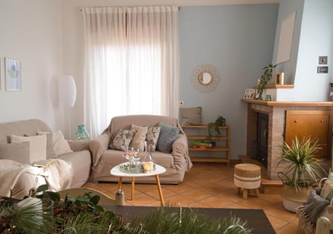 Iris Apartment, Parco Velino Sirente Apartment in Abruzzo