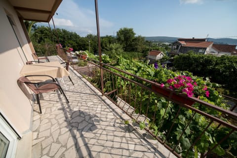 Day, Natural landscape, Balcony/Terrace, Garden view, Mountain view, Sea view