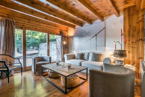 Communal lounge/ TV room, Living room