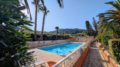 Day, Natural landscape, Garden, Mountain view, Pool view, Swimming pool, sunbed