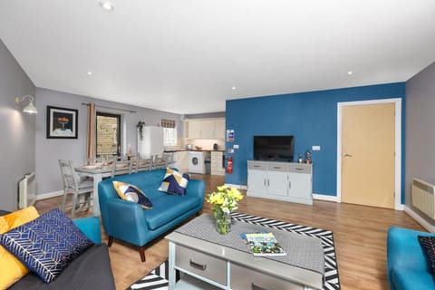 Hopton Cottage - Darwin Lake Holiday Village House in North East Derbyshire District