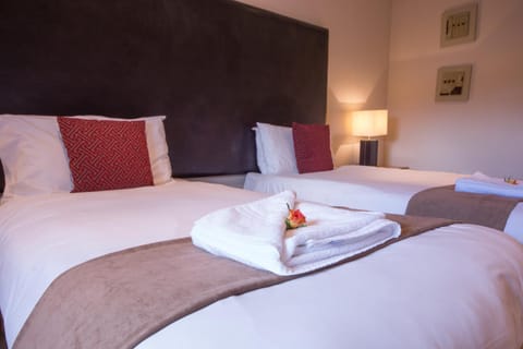 Wensley Cottage - Darwin Lake Holiday Village House in North East Derbyshire District