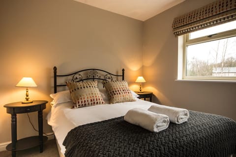 Kedleston Cottage - Darwin Lake Holiday Village House in North East Derbyshire District