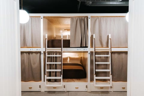 Bed, Bedroom, bunk bed