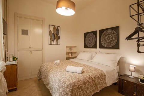 Bed, Photo of the whole room, Bedroom, towels, wardrobe