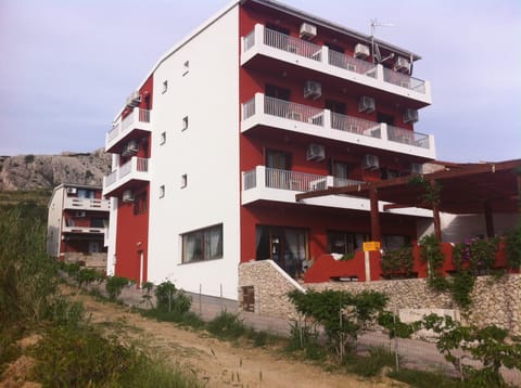 Property building, Day