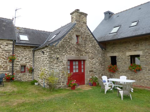 Property building, Patio