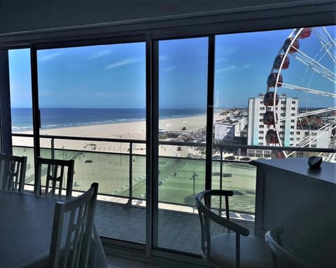F3, 6 Pers, BELLE VUE PANORAMIQUE MER Apartment in Berck