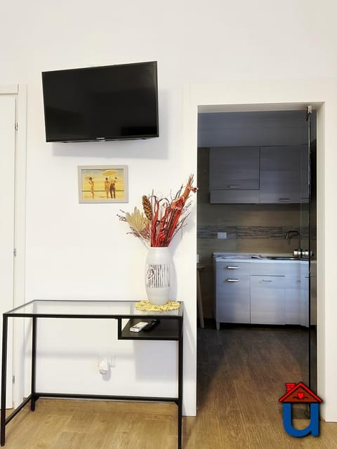 TV and multimedia, Kitchen or kitchenette