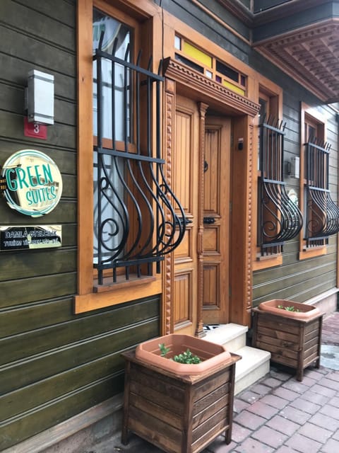 Property building, Facade/entrance