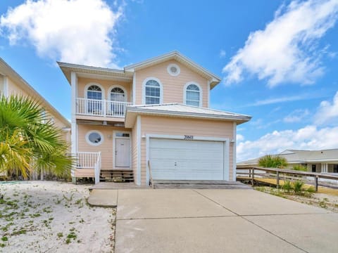 Ocean Spray House in Laguna Beach