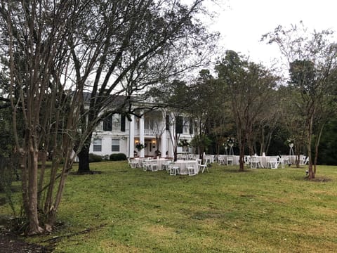 Activities, Garden, Banquet/Function facilities, Autumn, Area and facilities, Sunset