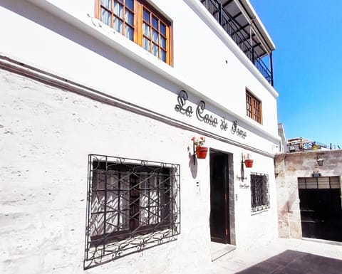 Property building, Facade/entrance