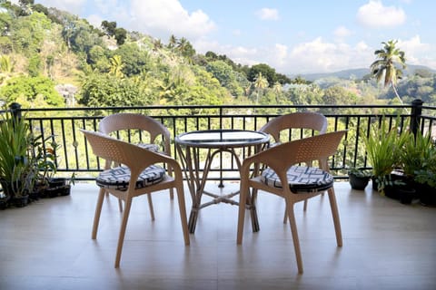 Property building, Balcony/Terrace