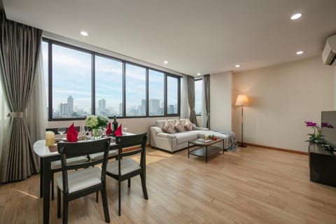 TV and multimedia, Living room, Dining area