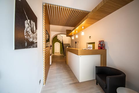 Lobby or reception, Internal: Not applicable to any particular room