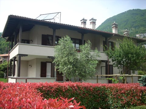Property building, Natural landscape, Garden, Garden view