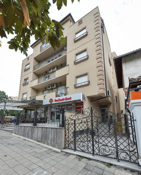 Property building, Day