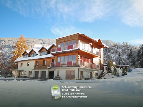 Property building, Day, Natural landscape, Winter, Mountain view