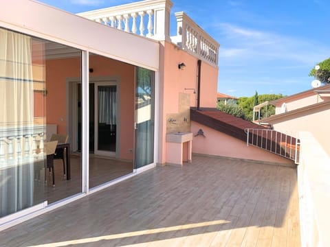 Day, Balcony/Terrace