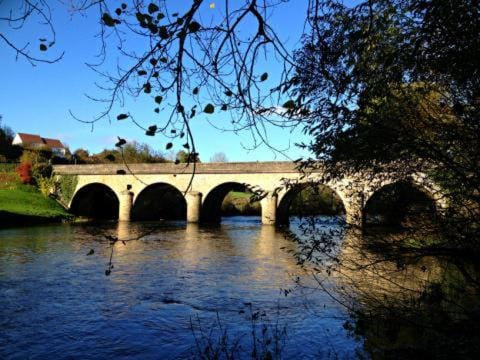 Natural landscape, Activities, Fishing, Golfcourse, Horse-riding, Canoeing, Hiking, Cycling, On site