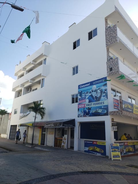 Property building, Facade/entrance